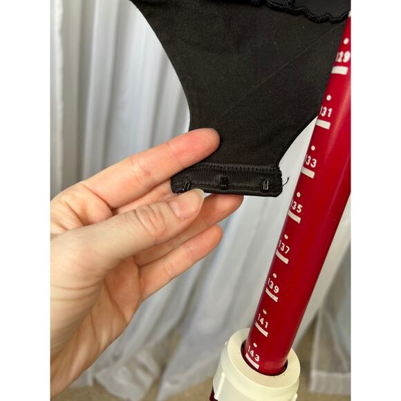 Miraclesuit body suit underwire slimming 40C - Picture 7 of 11